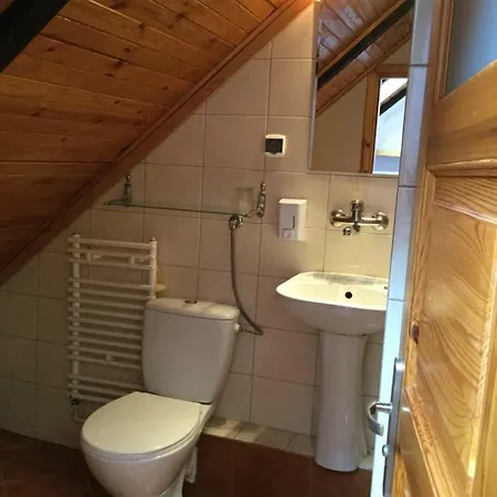Libra Quarto em Acomodações Particulares *